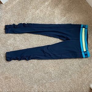 Lululemon pants with pocket - size 8